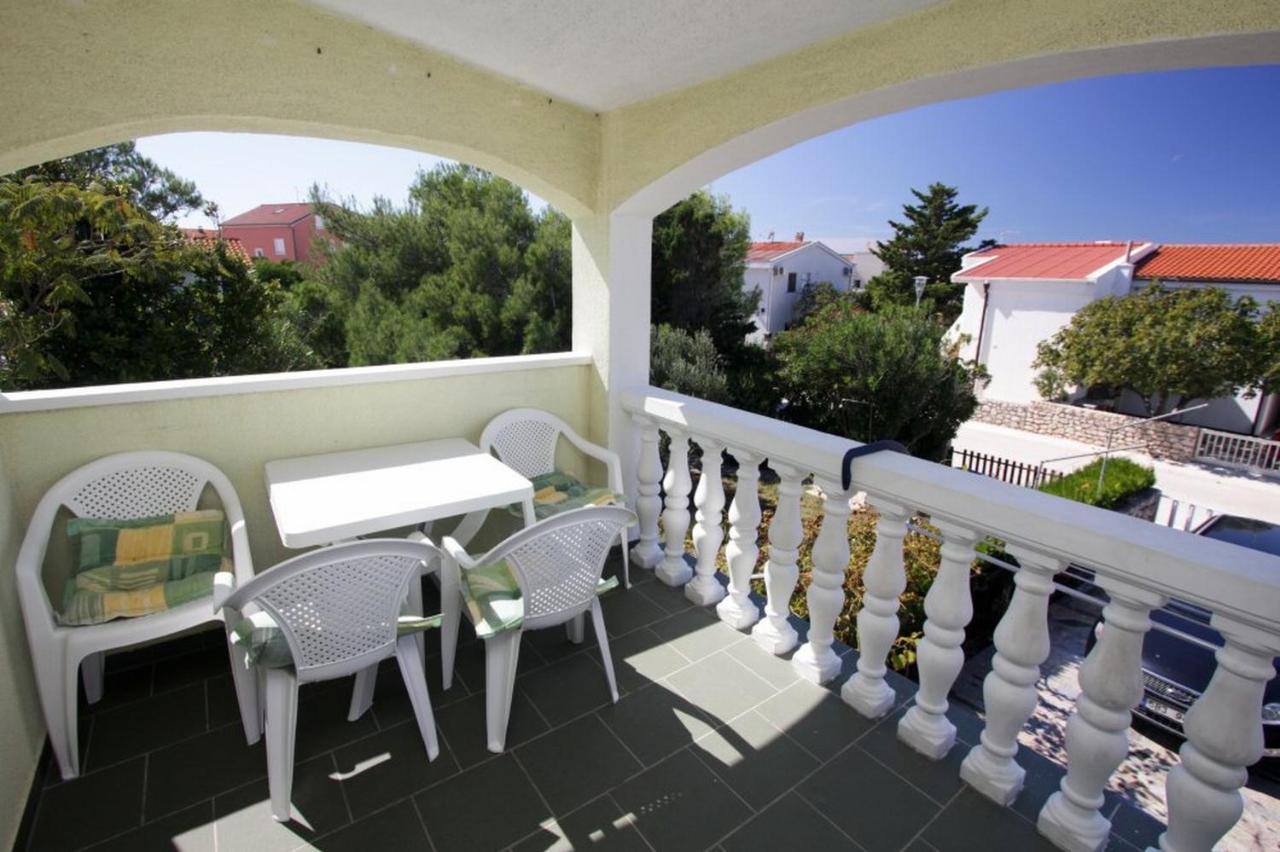 Apartments Bresina Povljana Εξωτερικό φωτογραφία